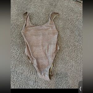 COPY - SKIMS signature swim square neck scoop one piece. Medium. Color: dune cr…